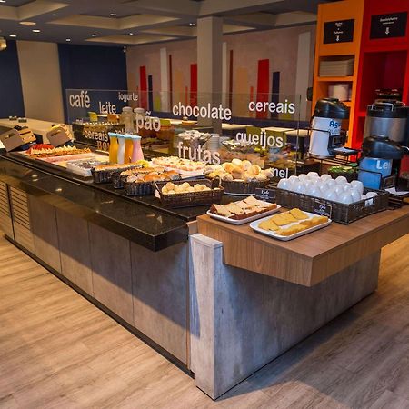Ibis Budget Curitiba Centro Eksteriør bilde