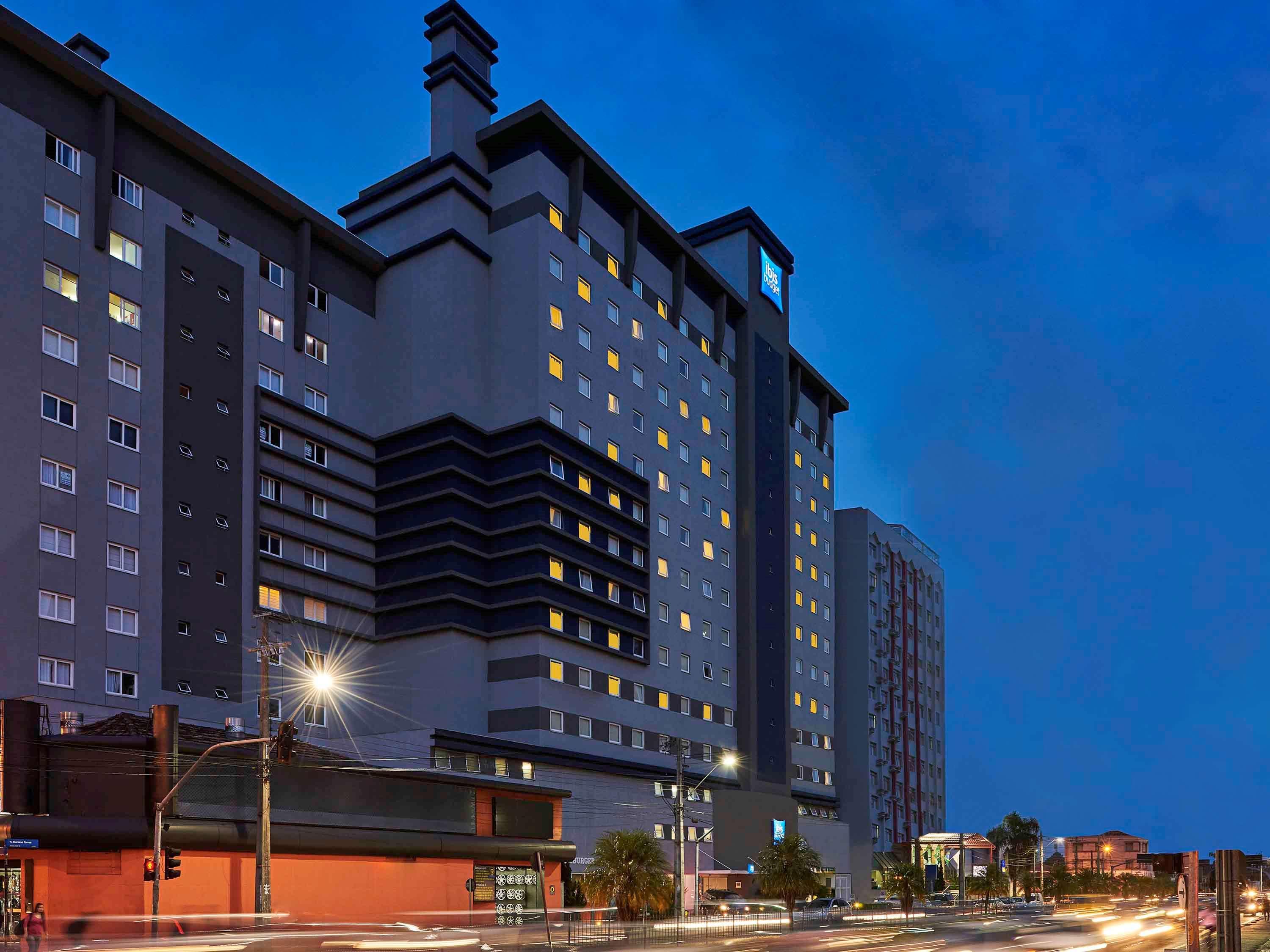 Ibis Budget Curitiba Centro Eksteriør bilde