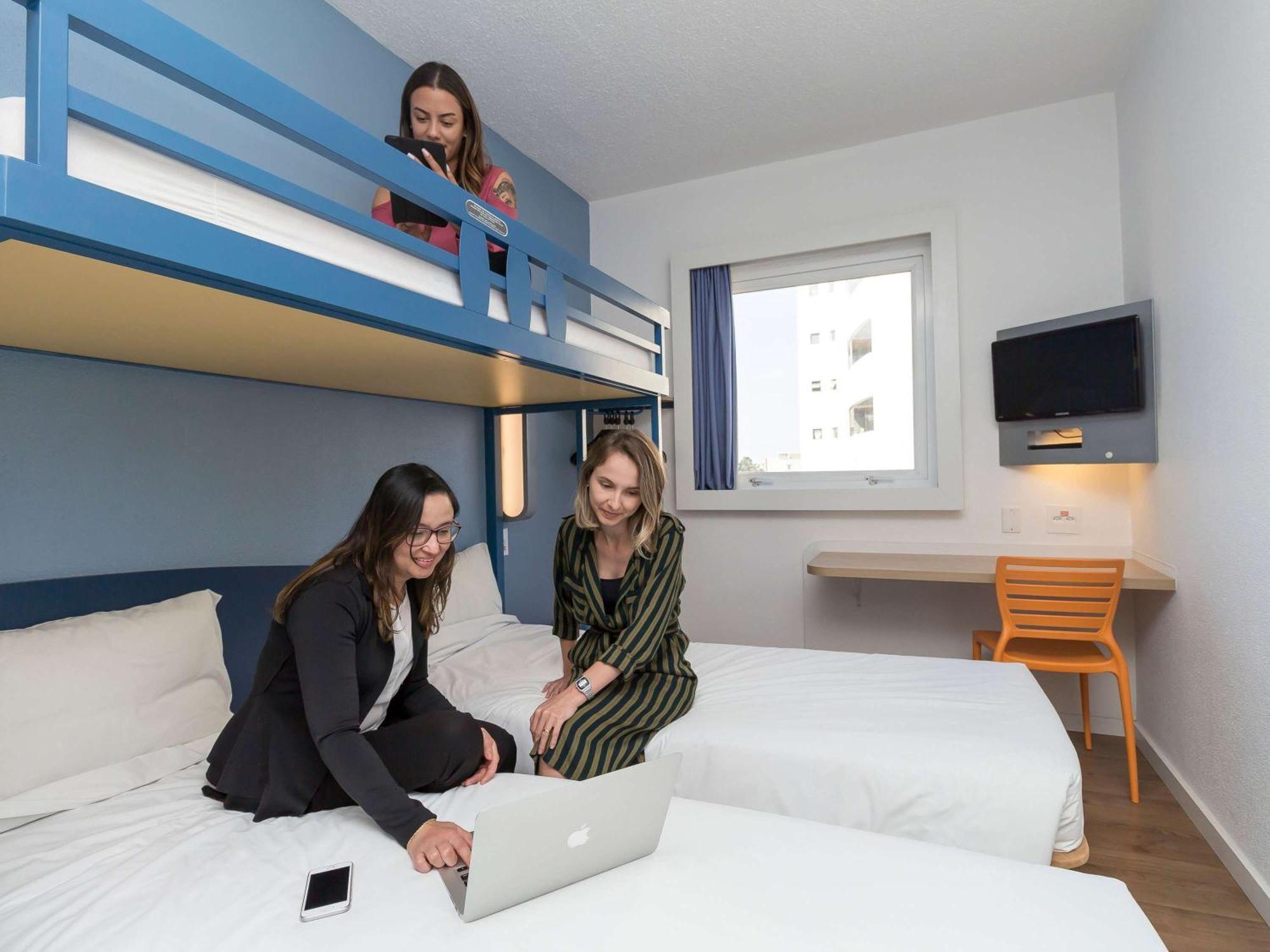 Ibis Budget Curitiba Centro Eksteriør bilde