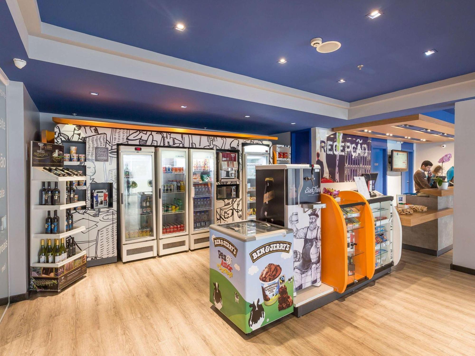 Ibis Budget Curitiba Centro Eksteriør bilde