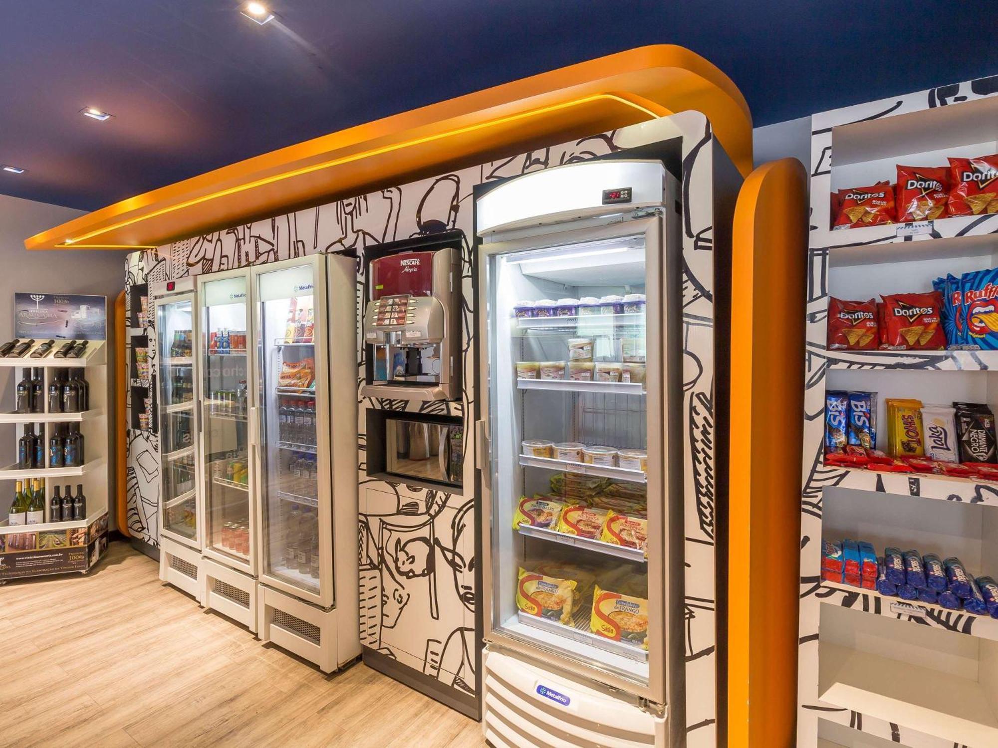 Ibis Budget Curitiba Centro Eksteriør bilde
